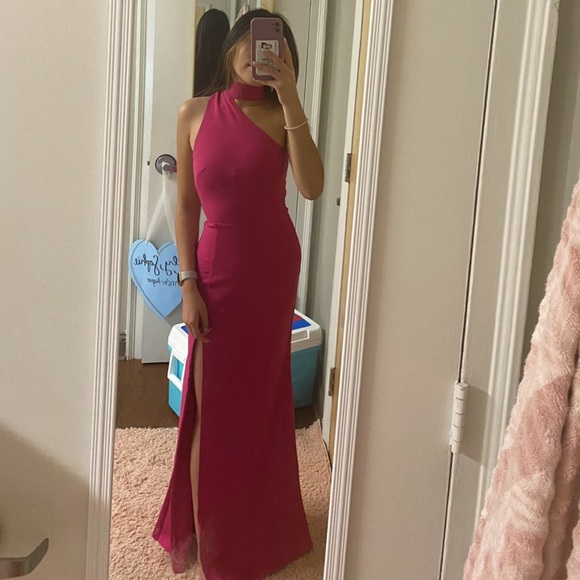 Pink lulus gown - Picture 5 of 5